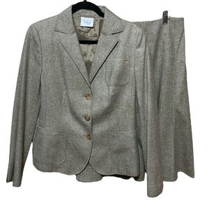 EUC- Akris Punto Dress Suit - size 10/12